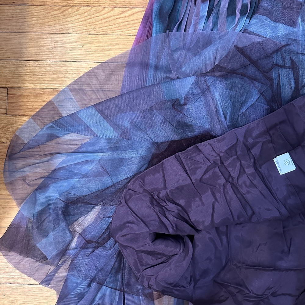 💜💙 Anthropologie Geisha Designs Dania Tulle Tie-dye Purple and Blue Midi Skirt - Picture 6 of 7
